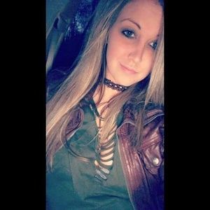 Meet your Posher, Ashley